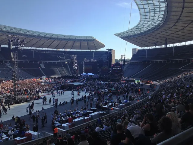 Coldplay – Hymn for the weekend